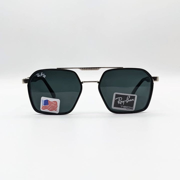 Ray-Ban RB22113 Navigators